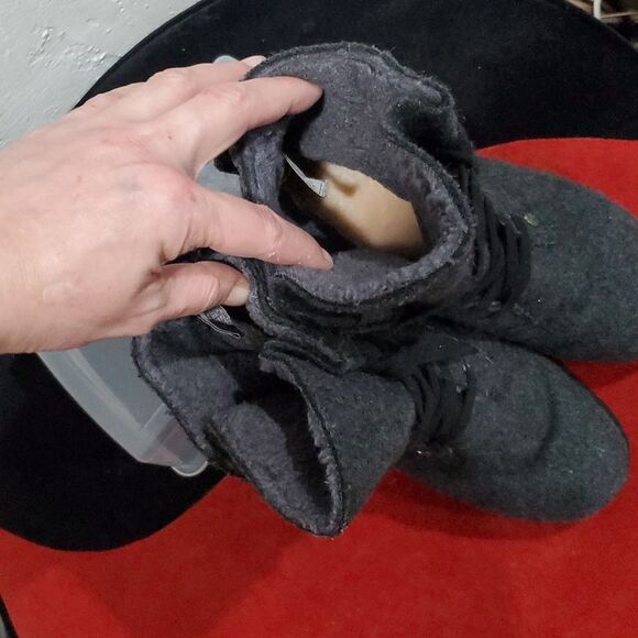 Bearpaw Gray Wool Platform Ankle Boots Size 8 - Picture 10 of 14